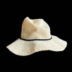 Rachael Zoe Fidora type ladies hat woven cream ivory with black trim New